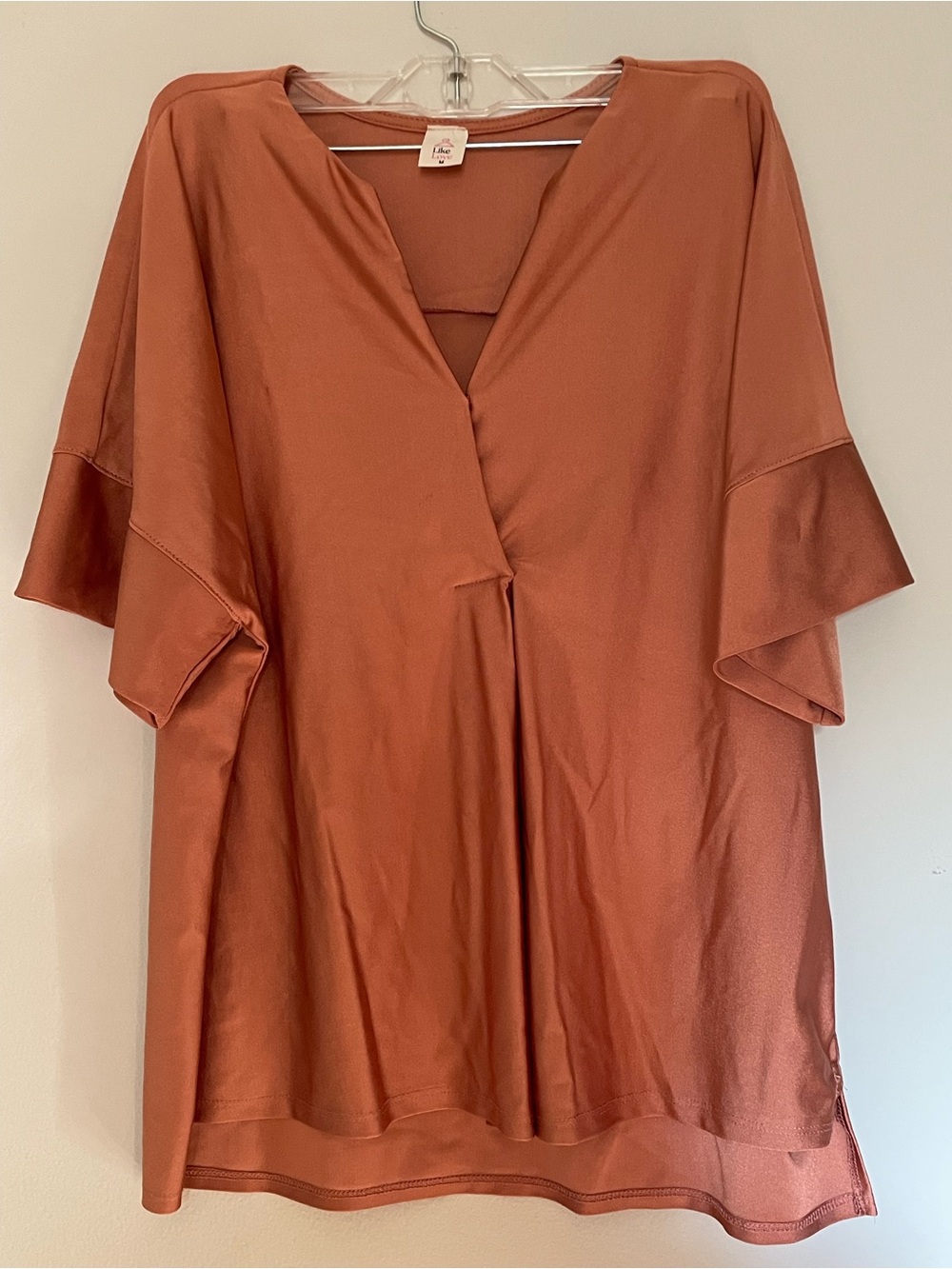 Boutique- Women's Rust V-Neck Flutter Sleeve Top